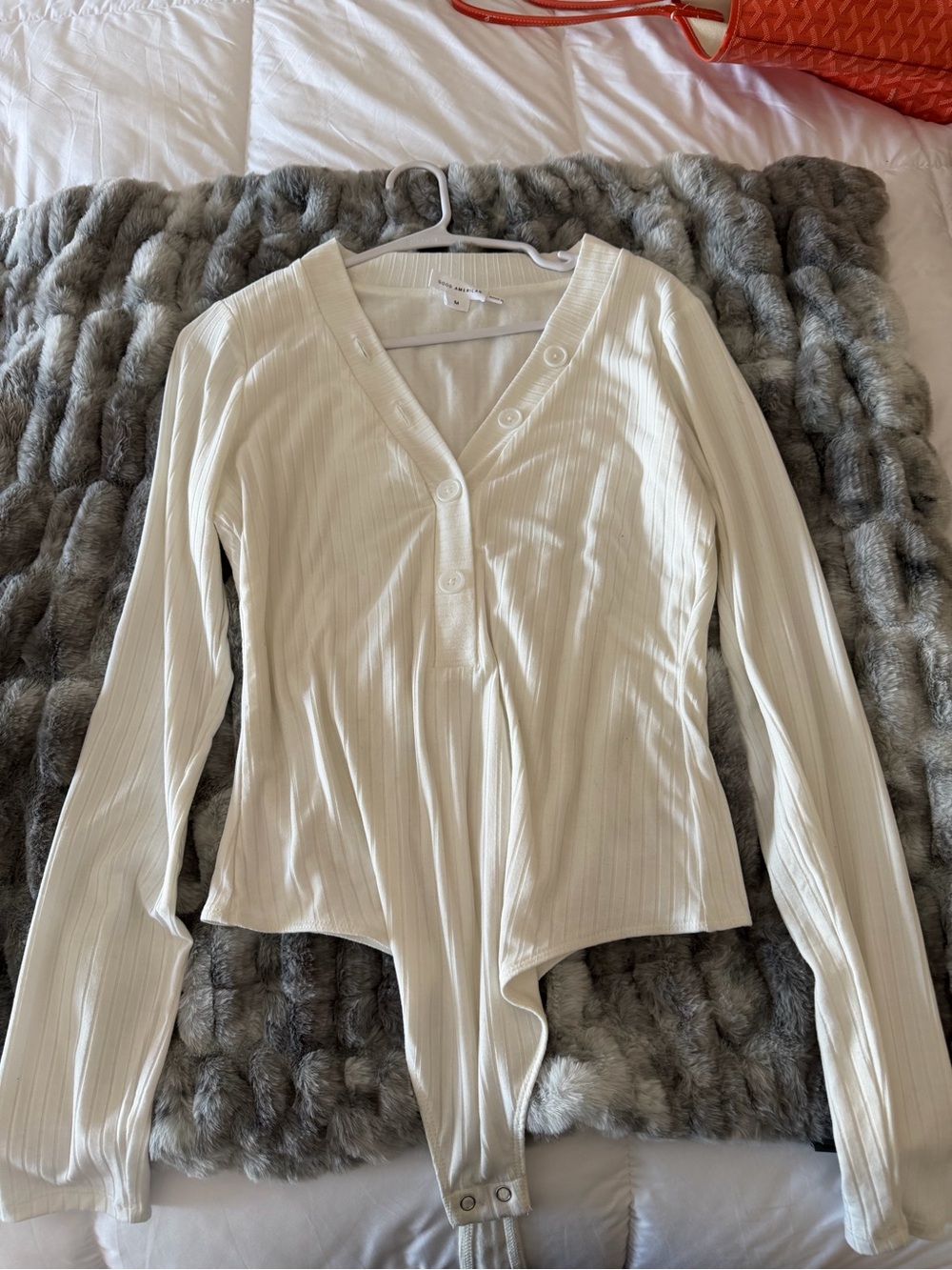 Good American Ribbed Long-Sleeve Henley Bodysuit - Ivory